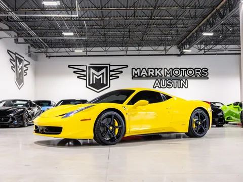 2011 Ferrari 458 Italia Coupe RWD