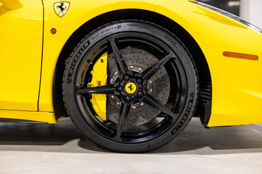 2011 Ferrari 458 Italia - Image 25 of 31