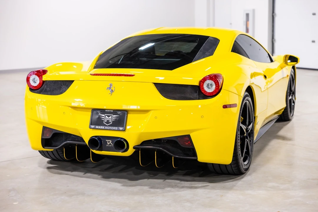 2011 Ferrari 458 Italia - Image 9 of 31