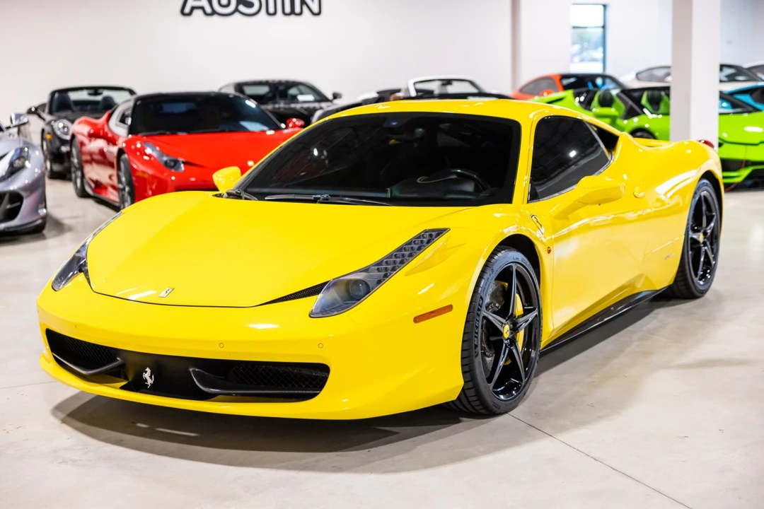 2011 Ferrari 458 Italia - Image 12 of 31