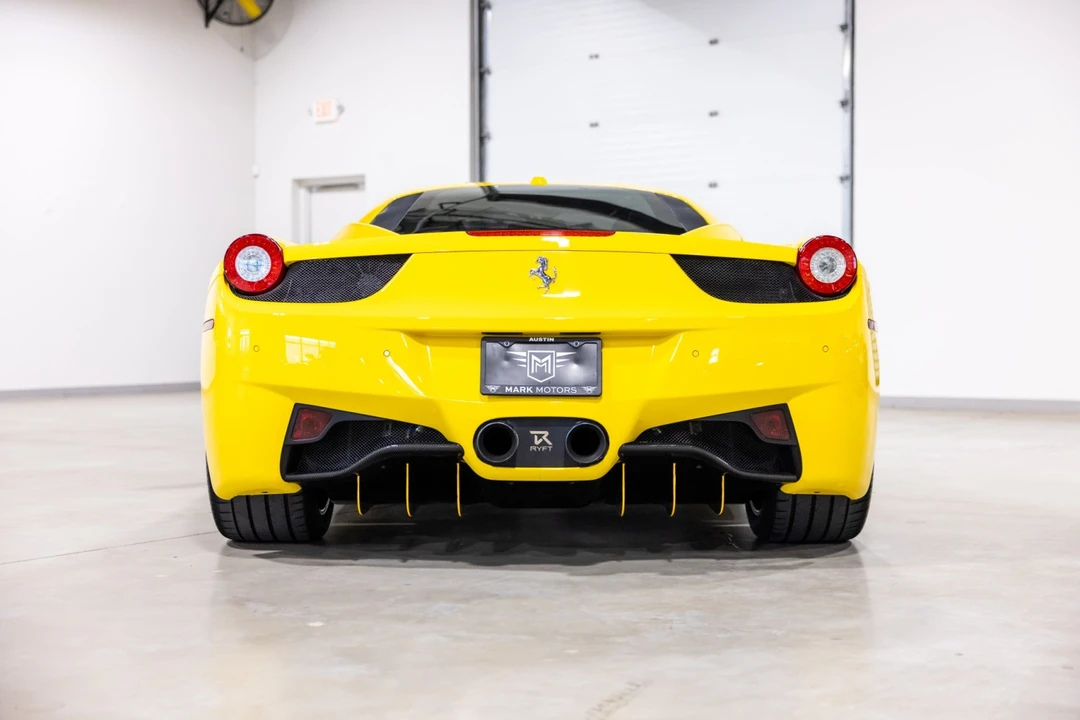 2011 Ferrari 458 Italia - Image 5 of 31