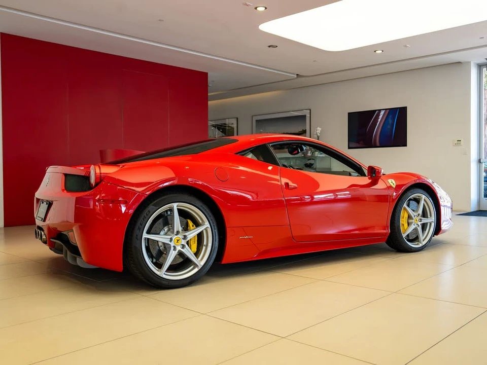 2011 Ferrari 458 Italia - Image 6 of 24