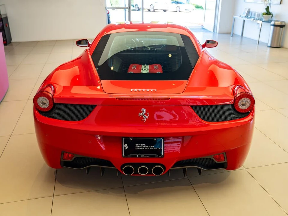 2011 Ferrari 458 Italia - Image 5 of 24