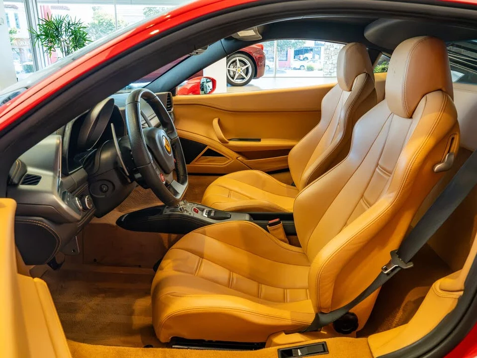 2011 Ferrari 458 Italia - Image 10 of 24