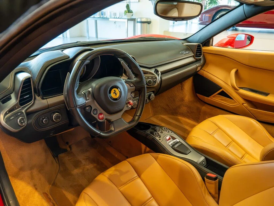 2011 Ferrari 458 Italia - Image 9 of 24