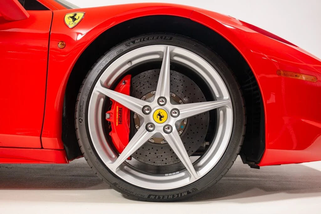 2011 Ferrari 458 Italia - Image 12 of 31