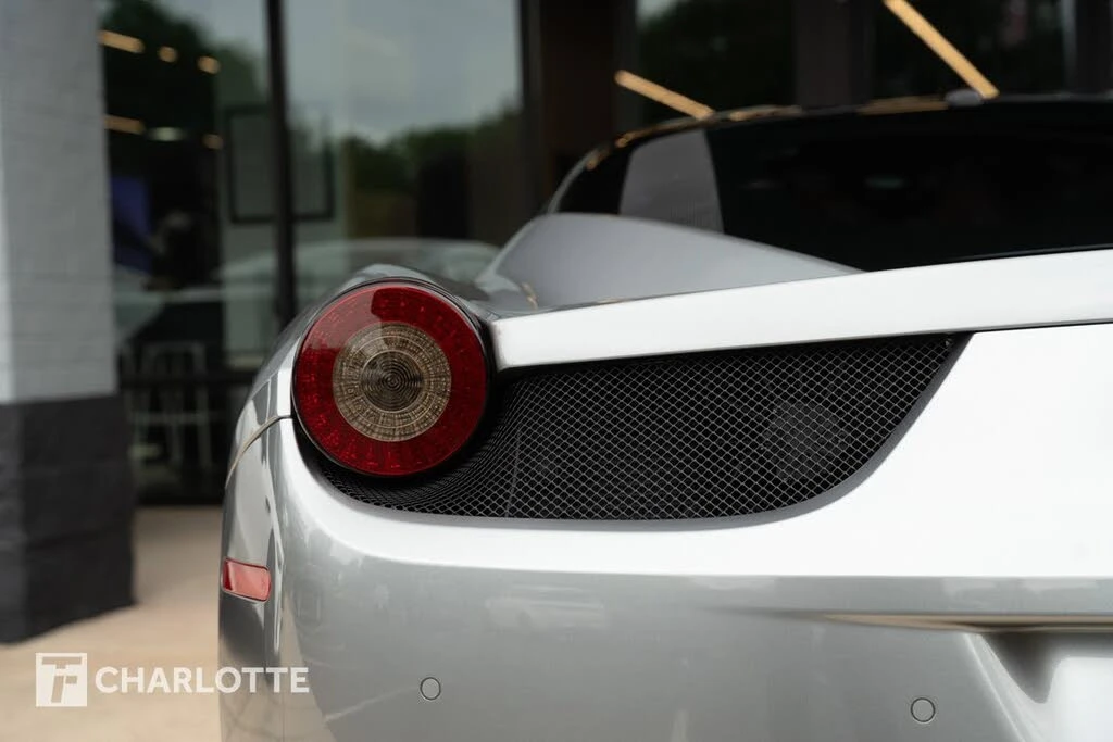 2011 Ferrari 458 Italia - Image 14 of 31