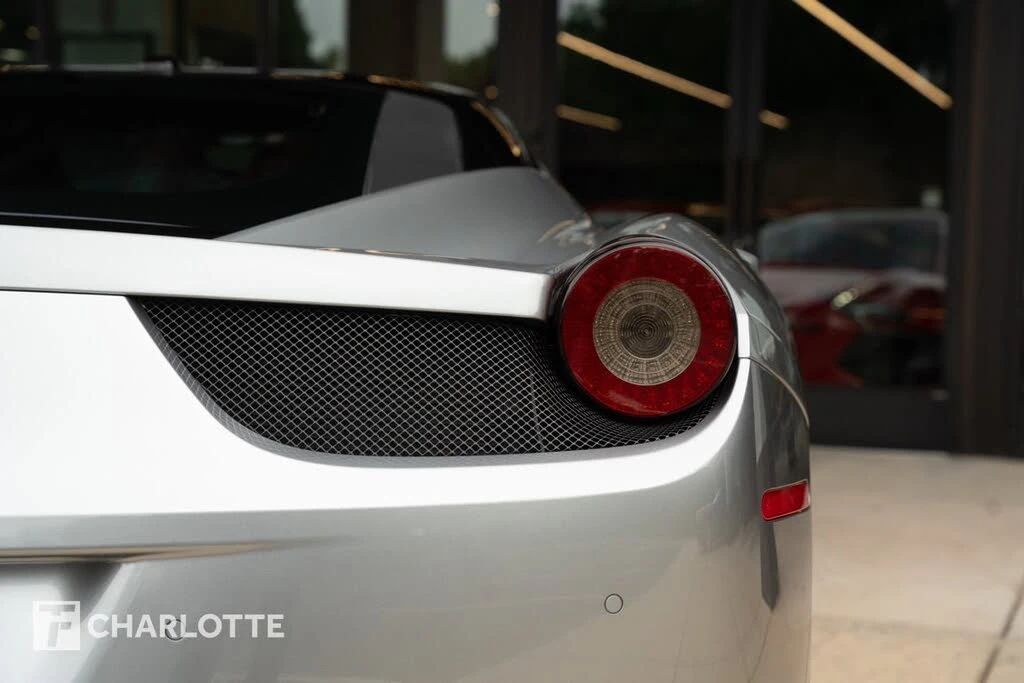 2011 Ferrari 458 Italia - Image 18 of 31