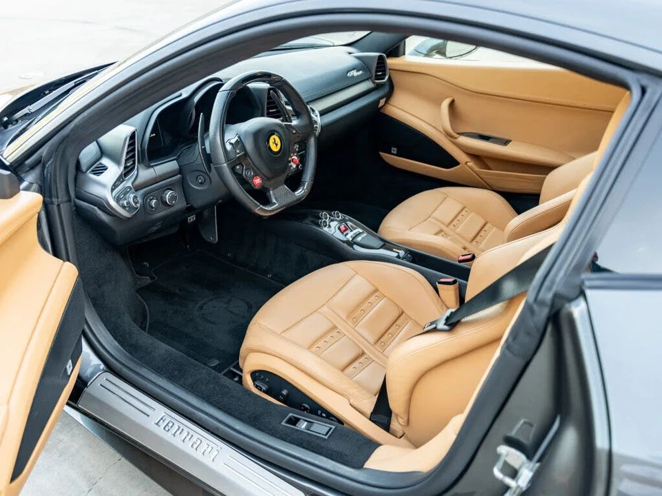2011 Ferrari 458 Italia - Image 10 of 31