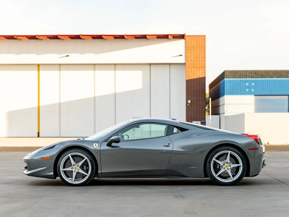 2011 Ferrari 458 Italia - Image 5 of 31