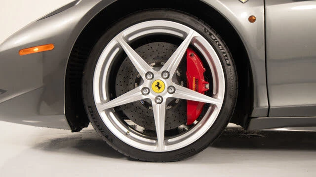 2011 Ferrari 458 Italia - Image 9 of 20