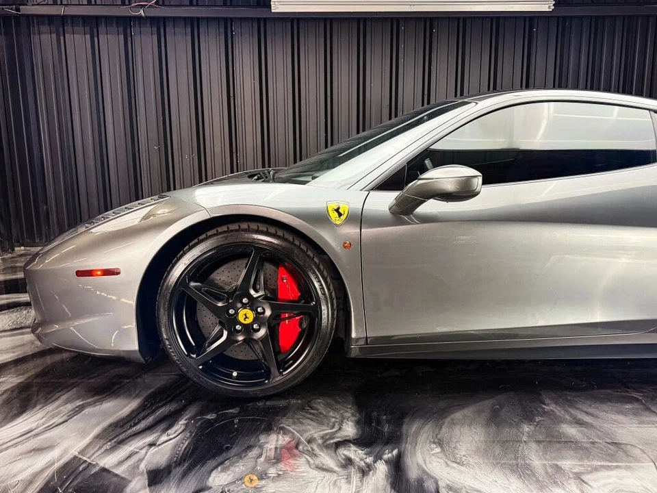 2011 Ferrari 458 Italia - Image 6 of 28