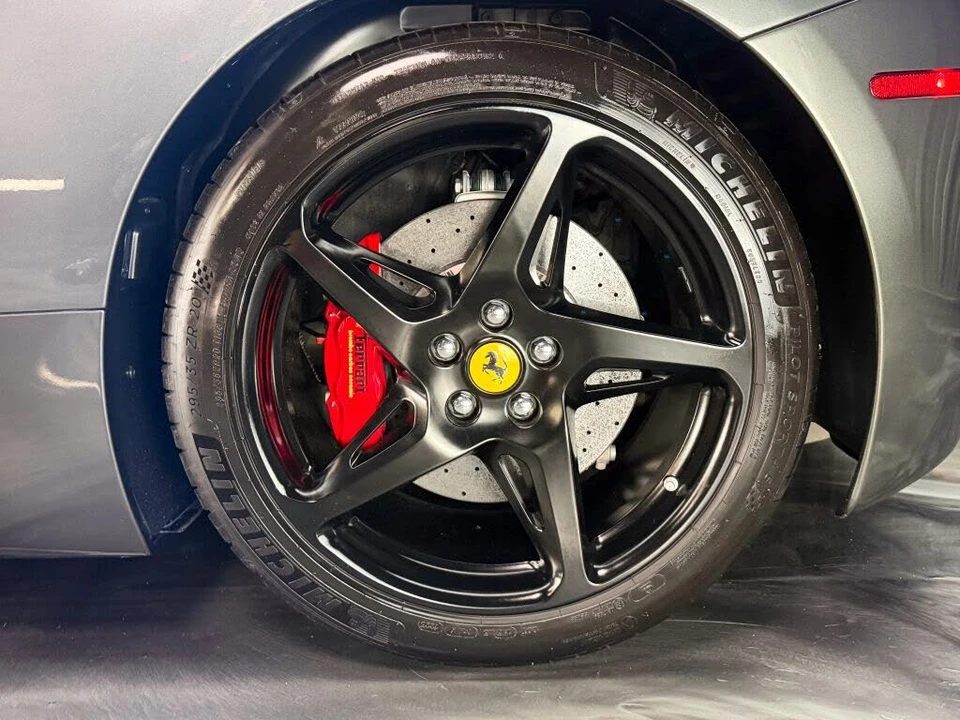 2011 Ferrari 458 Italia - Image 11 of 28