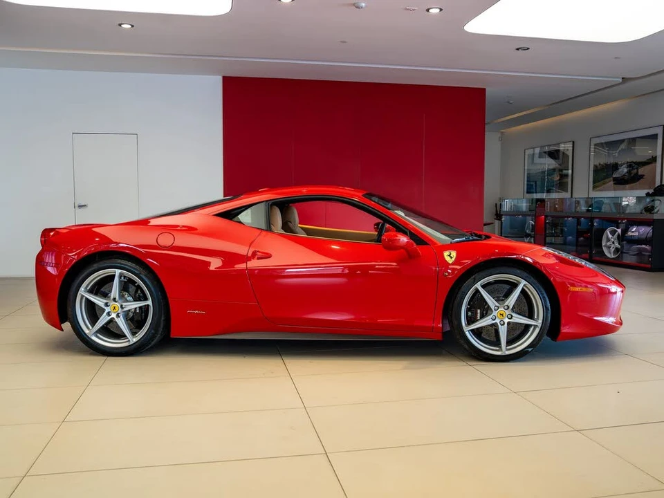 2011 Ferrari 458 Italia - Image 7 of 25