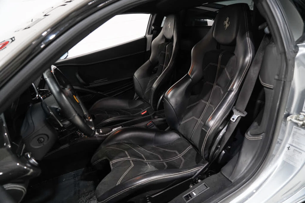 2011 Ferrari 458 Italia - Image 9 of 31
