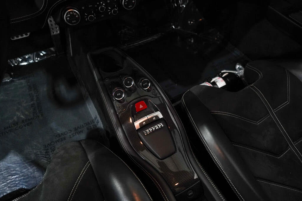 2011 Ferrari 458 Italia - Image 12 of 31
