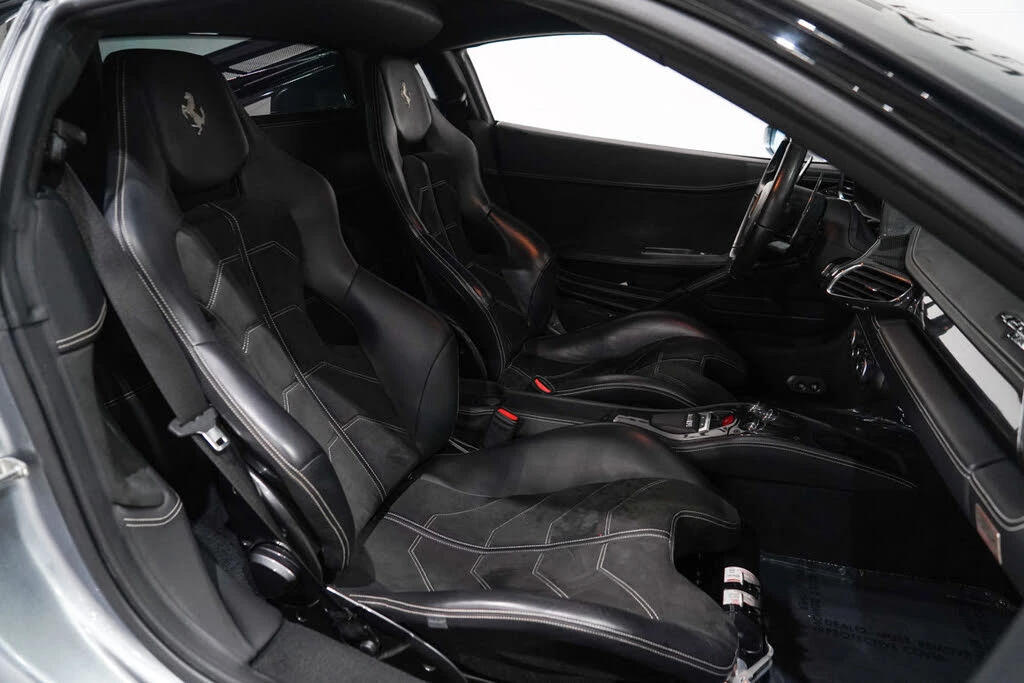 2011 Ferrari 458 Italia - Image 15 of 31