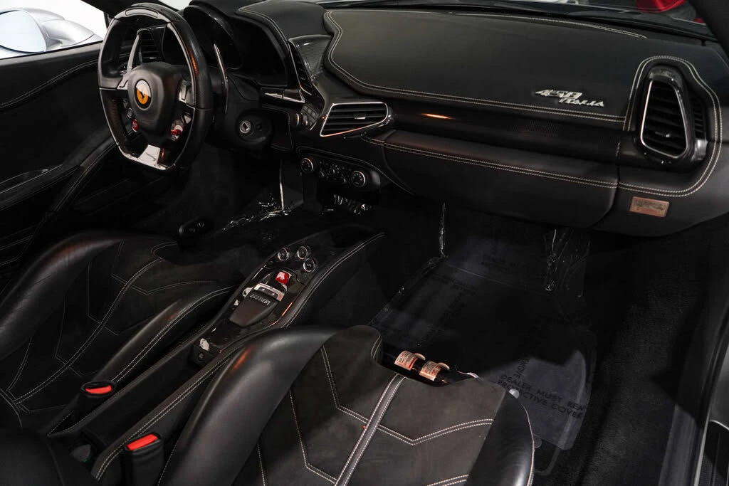 2011 Ferrari 458 Italia - Image 16 of 31