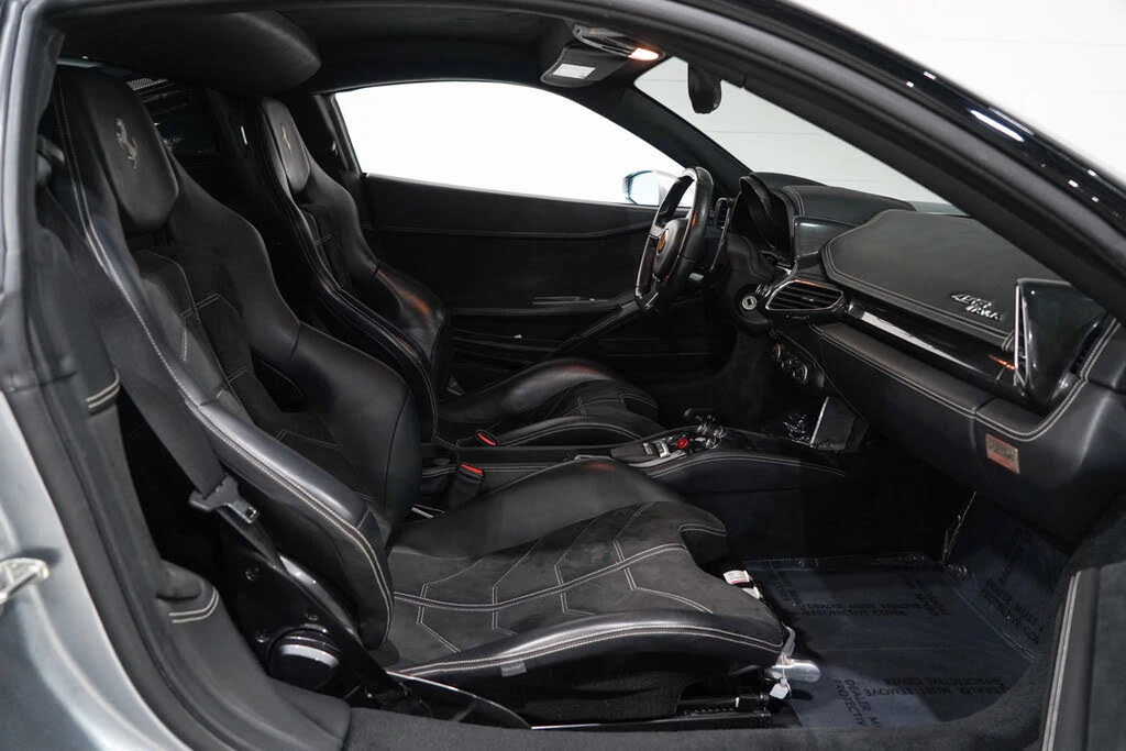 2011 Ferrari 458 Italia - Image 14 of 31