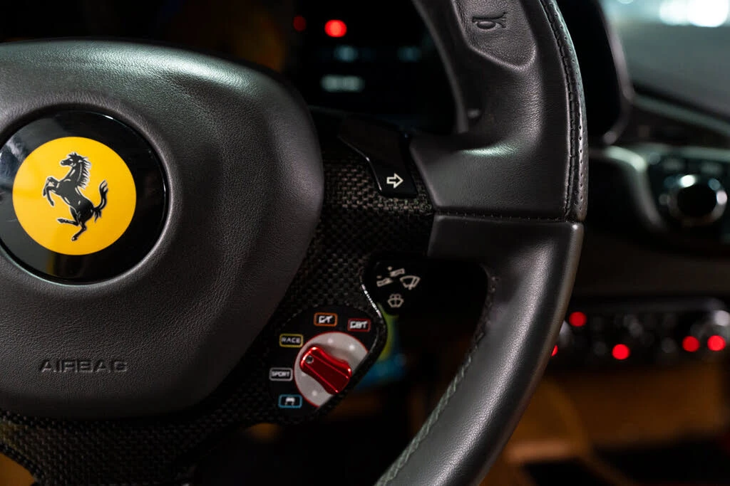 2011 Ferrari 458 Italia - Image 16 of 31