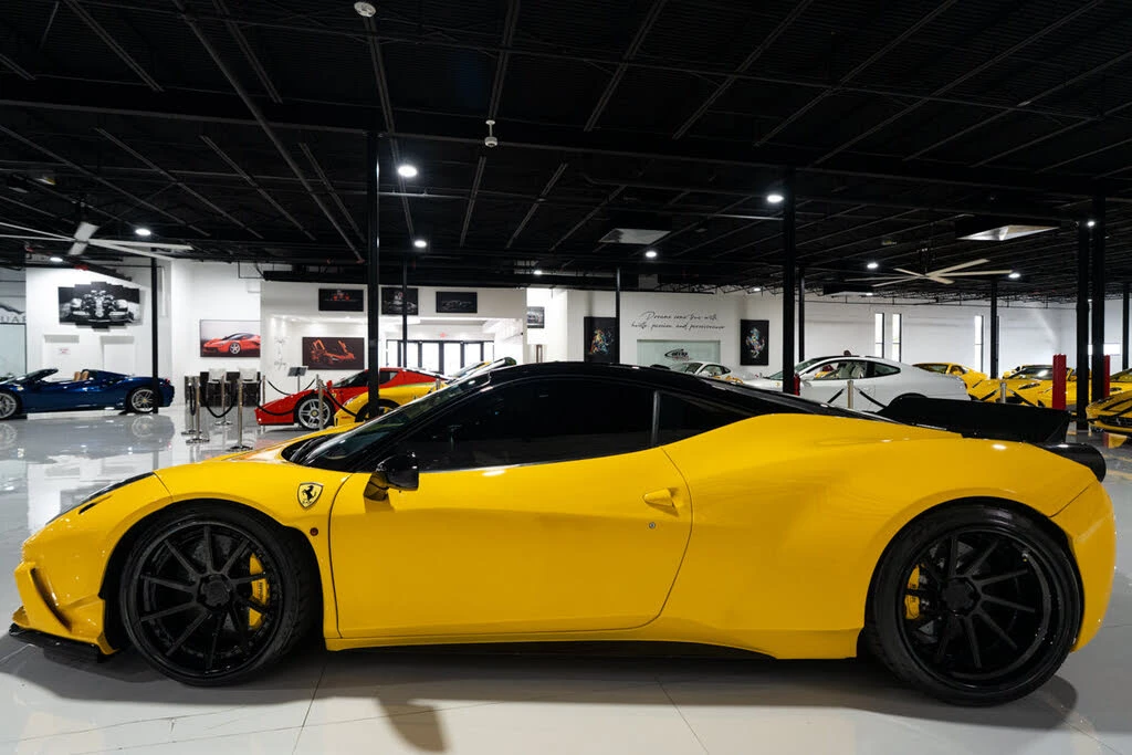 2011 Ferrari 458 Italia - Image 4 of 31
