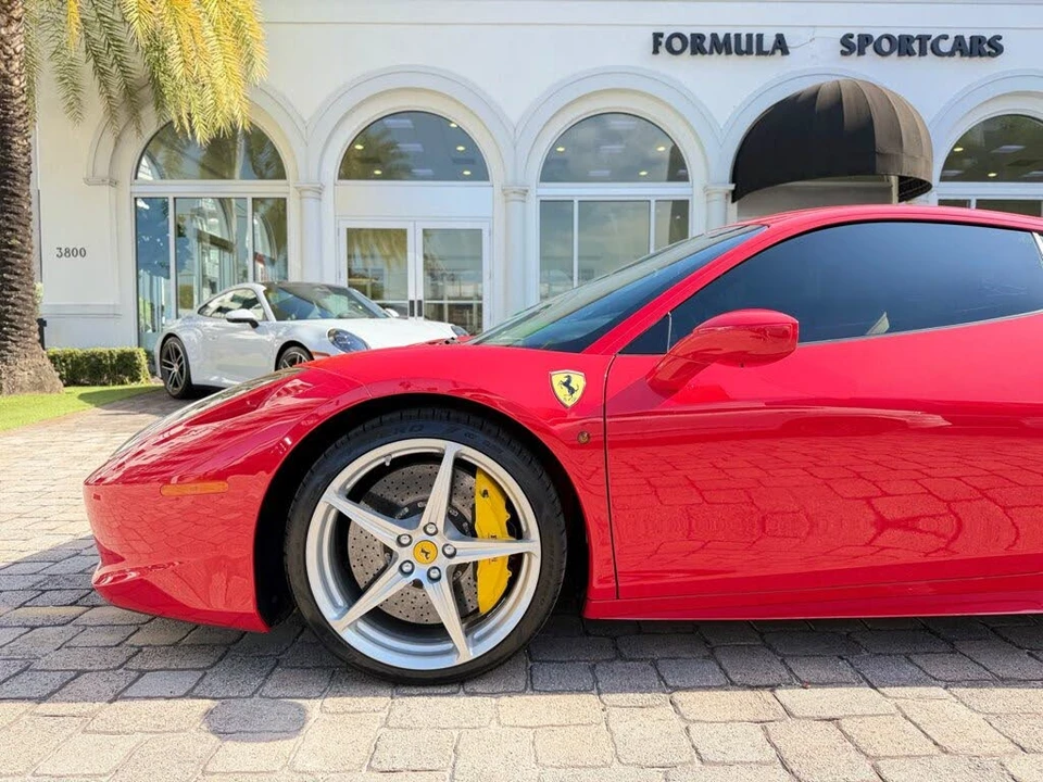 2011 Ferrari 458 Italia - Image 25 of 31