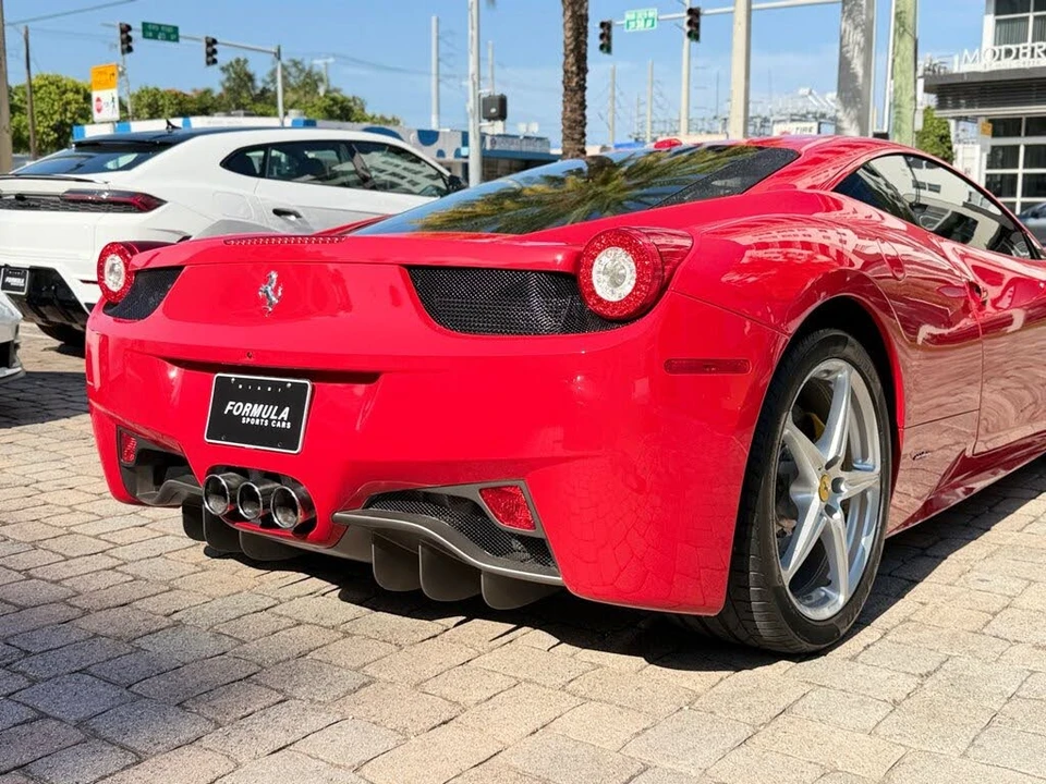 2011 Ferrari 458 Italia - Image 14 of 31