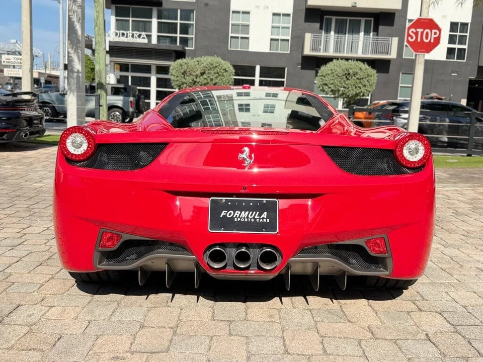 2011 Ferrari 458 Italia - Image 16 of 31