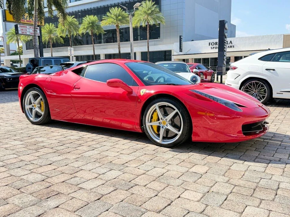 2011 Ferrari 458 Italia - Image 9 of 31