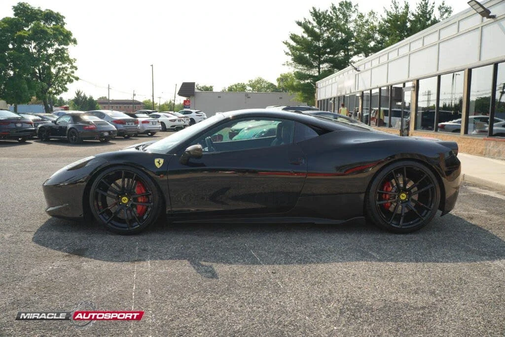 2011 Ferrari 458 Italia - Image 4 of 31