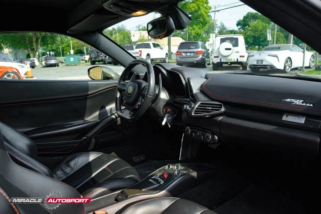 2011 Ferrari 458 Italia - Image 25 of 31