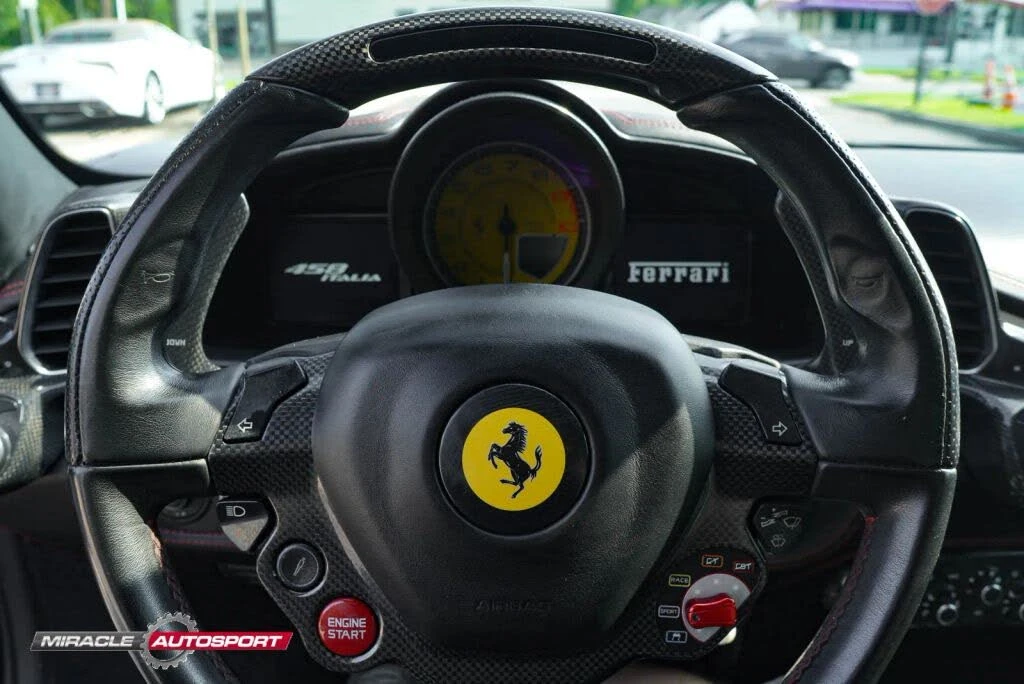 2011 Ferrari 458 Italia - Image 27 of 31