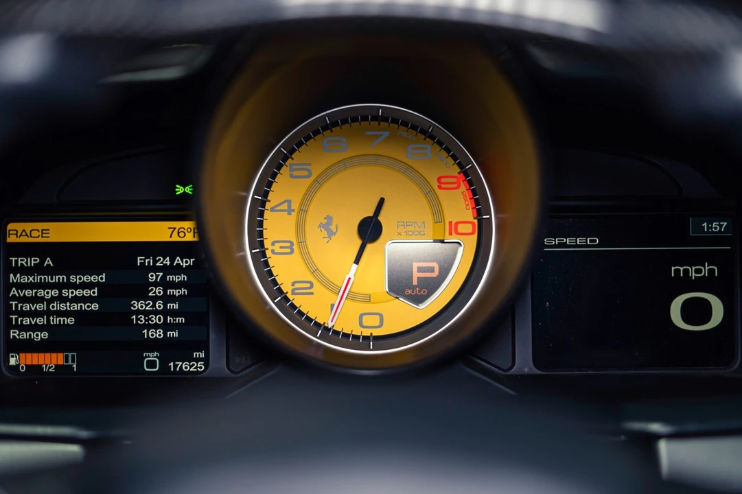 2011 Ferrari 458 Italia - Image 14 of 31