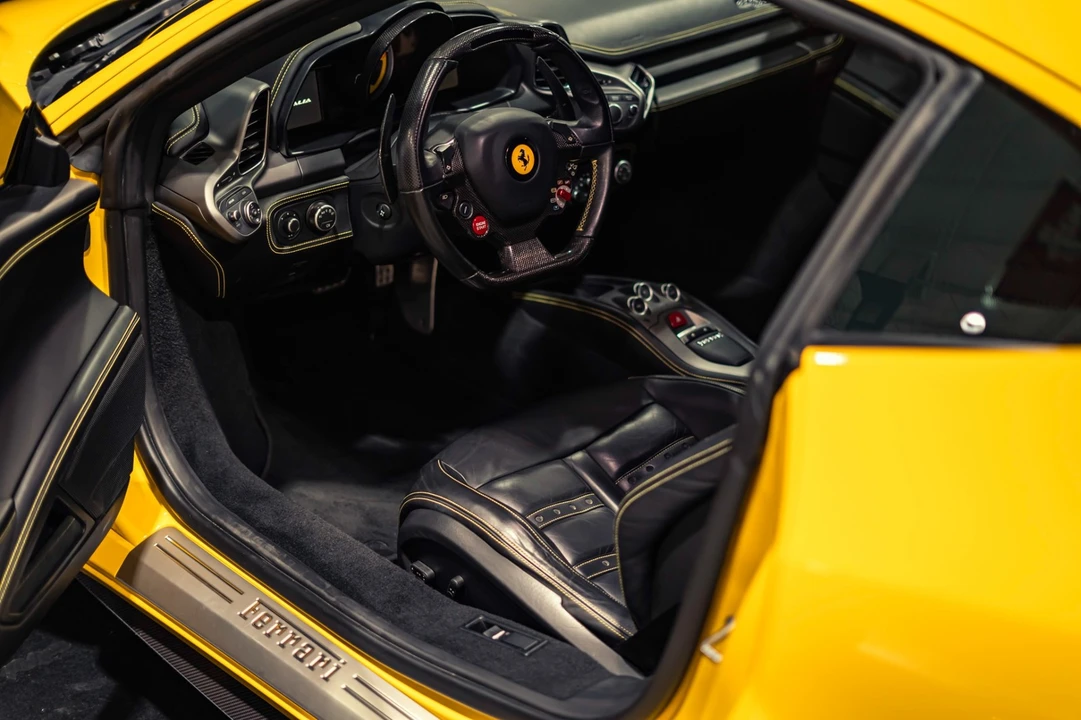 2011 Ferrari 458 Italia - Image 6 of 31