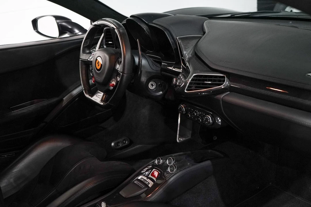 2011 Ferrari 458 Italia - Image 17 of 21