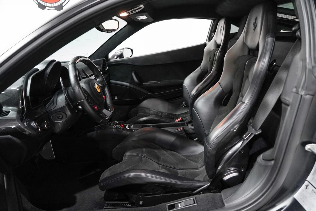 2011 Ferrari 458 Italia - Image 8 of 21