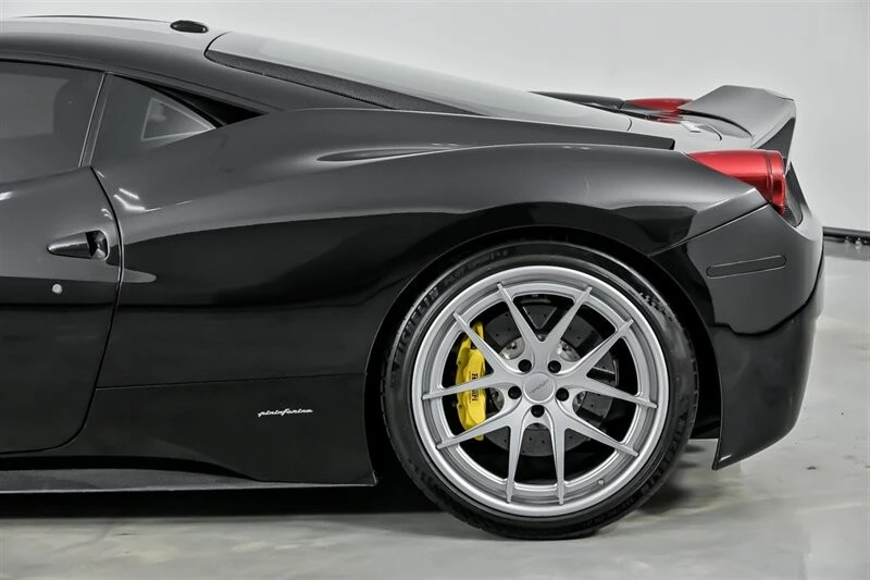 2011 Ferrari 458 Italia - Image 9 of 21