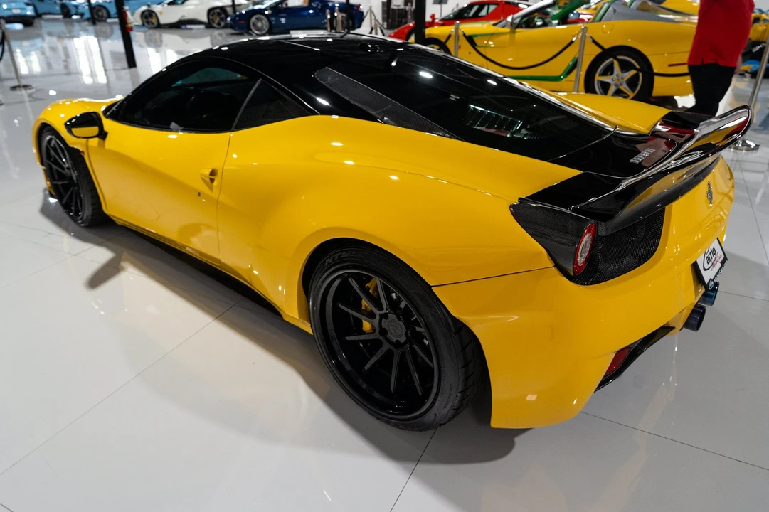 2011 Ferrari 458 Italia - Image 5 of 31