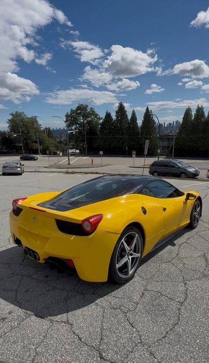 2011 Ferrari 458 Italia - Image 4 of 9