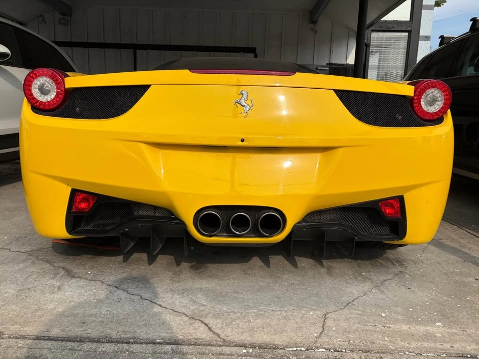 2011 Ferrari 458 Italia - Image 6 of 14