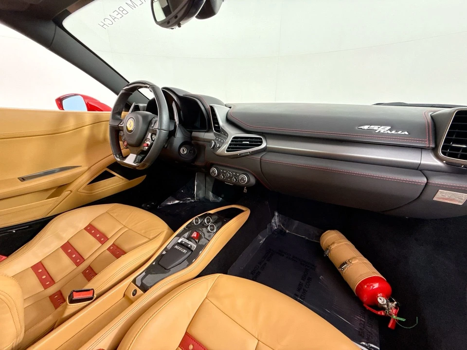 2011 Ferrari 458 Italia - Image 24 of 28