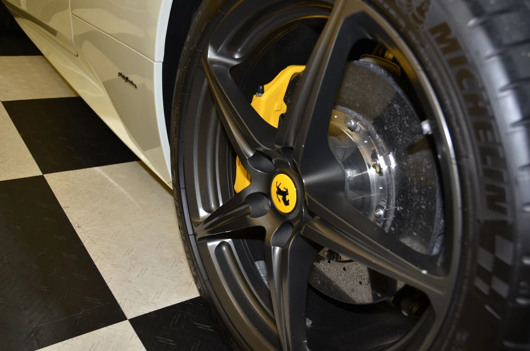 2011 Ferrari 458 Italia - Image 7 of 31