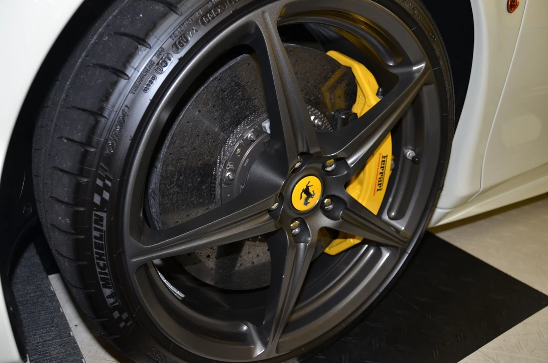 2011 Ferrari 458 Italia - Image 8 of 31