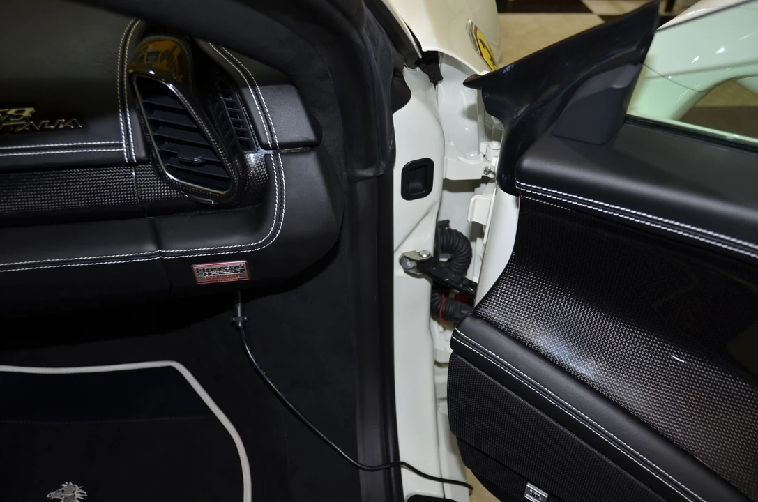 2011 Ferrari 458 Italia - Image 22 of 31