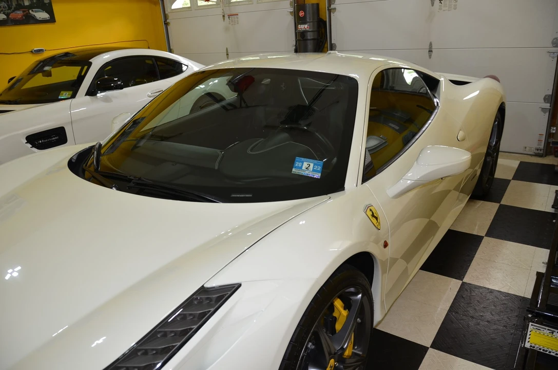 2011 Ferrari 458 Italia - Image 25 of 31
