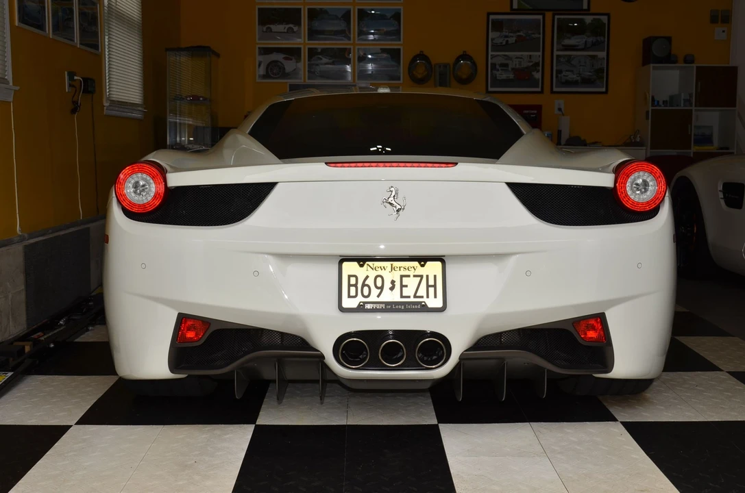 2011 Ferrari 458 Italia - Image 27 of 31