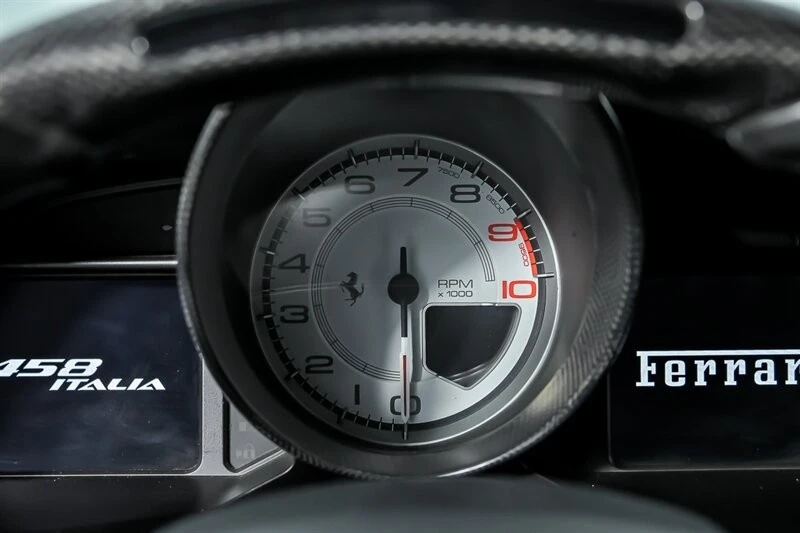 2011 Ferrari 458 Italia - Image 27 of 31