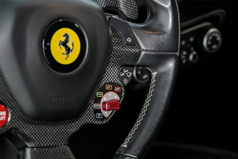 2011 Ferrari 458 Italia - Image 24 of 31
