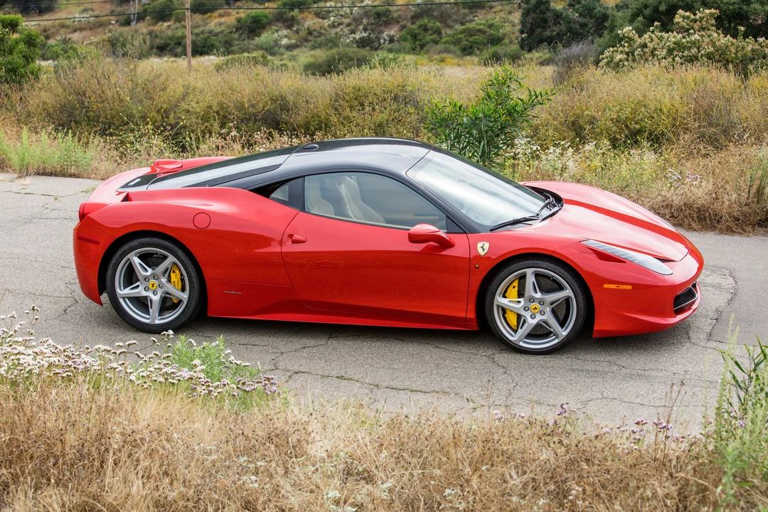 2011 Ferrari 458 Italia - Image 5 of 31