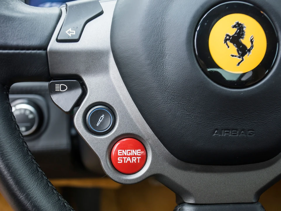 2011 Ferrari 458 Italia - Image 17 of 31